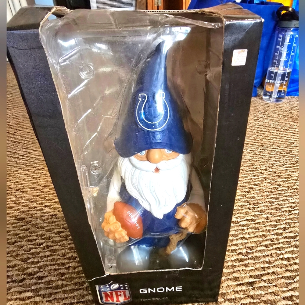 NFL Team Gnome with Football